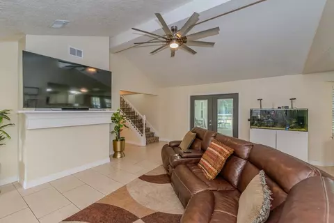 Living - 7050 Guess Rd, Beaumont, TX 77708 photo 1 of 3
