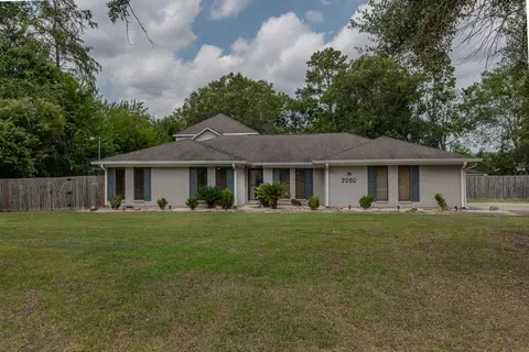 Exterior - 7050 Guess Rd, Beaumont, TX 77708 photo 3 of 9