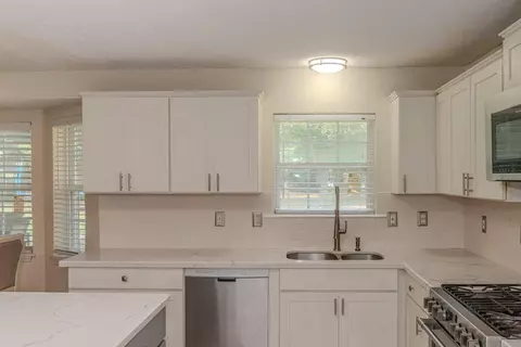 Kitchen - 7050 Guess Rd, Beaumont, TX 77708 photo 3 of 6