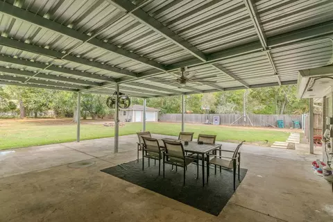 Exterior - 7050 Guess Rd, Beaumont, TX 77708 photo 4 of 9