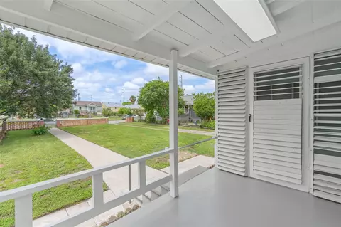 5319 Avenue O 12, Galveston, TX 77551