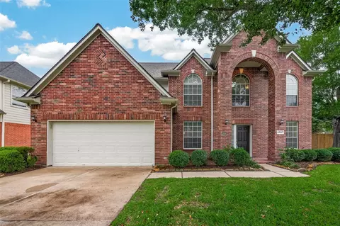 6506 E Bending Oaks Ln, Pearland, TX 77584