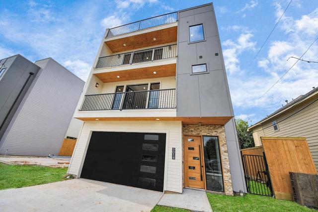 9014 Ferdinand St, Houston, TX 77051