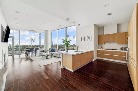 2727 Kirby Dr #12C, Houston, TX 77098