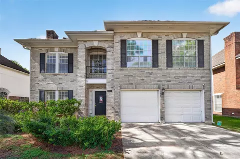 1207 Green Knoll Dr, Sugar Land, TX 77479