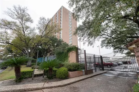 7520 Hornwood Dr #808, Houston, TX 77036