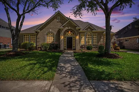 305 Watercrest Harbor Ln, League City, TX 77573