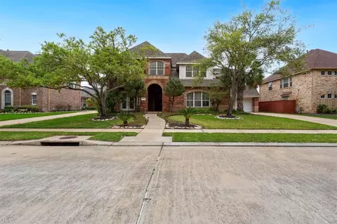 5715 Santa Fe Springs Dr, Houston, TX 77041
