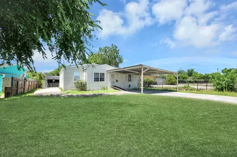 205 W Bird Rd, Pasadena, TX 77502