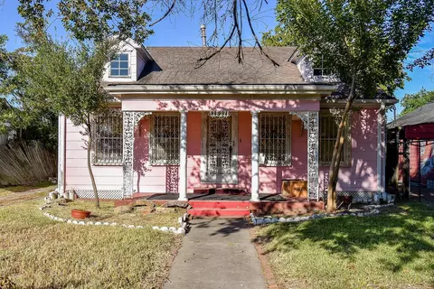 2827 Robertson St, Houston, TX 77009