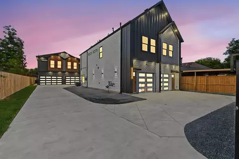 5109 Higgins St, Houston, TX 77033
