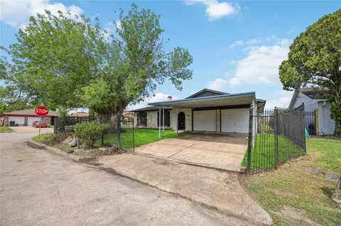 12703 Redfern Dr, Houston, TX 77048