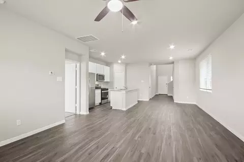 Living - 3850 Avalon Ln, Conroe, TX 77301 photo 1 of 2