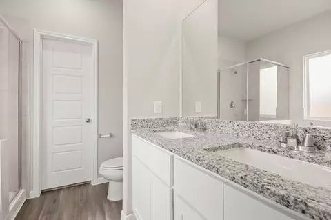 Bath - 3850 Avalon Ln, Conroe, TX 77301 photo 1 of 3