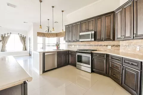 Kitchen - 4111 Clubhollow, Katy, TX 77450 photo 2 of 3
