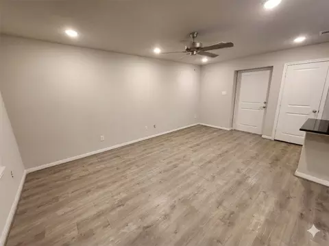 Living - 422 3rd St, Rosenberg, TX 77471 photo 2 of 2