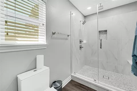 Bath - 6007 N Ossineke Dr, Spring, TX 77386 photo 5 of 8