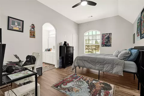 Bedroom - 6007 N Ossineke Dr, Spring, TX 77386 photo 3 of 5