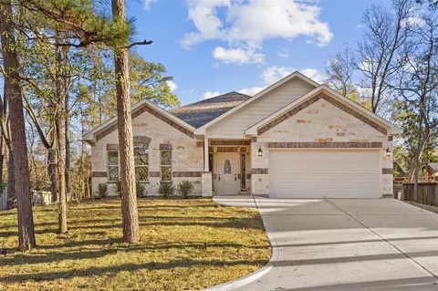 512 Sandy Oaks Dr, Huntsville, TX 77340