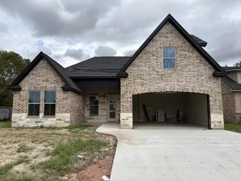 5660 Essie Ln, Beaumont, TX 77713