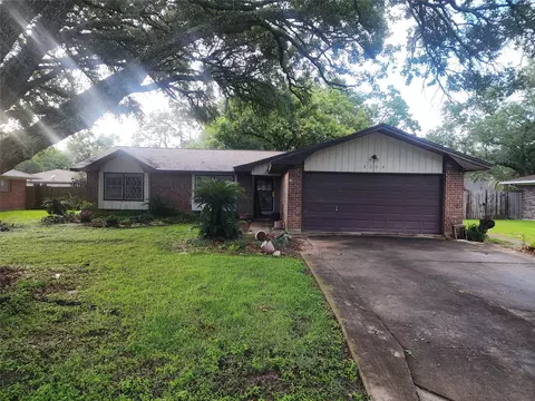 3009 Del Monte Ave, Bay City, TX 77414