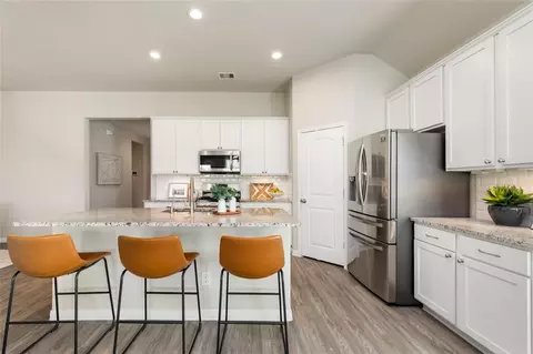 Kitchen - 28064 Misty Evening Ct, Spring, TX 77386 photo 2 of 4