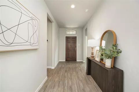 Entry Way - 28064 Misty Evening Ct, Spring, TX 77386 photo 2 of 3
