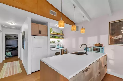 Kitchen - 784 W Cattle Dr, Onalaska, TX 77360 photo 3 of 5