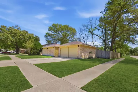 6102 Knotty Post Ln, Spring, TX 77373