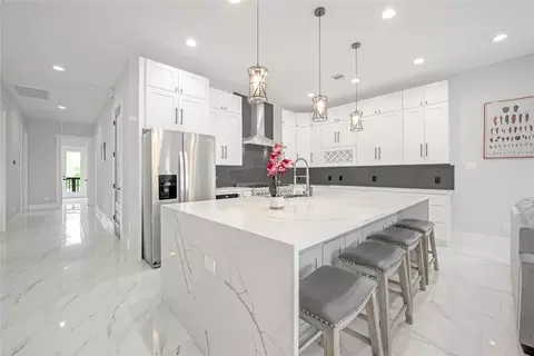550 E Meyer Rd, Seabrook, TX 77586 photo 1