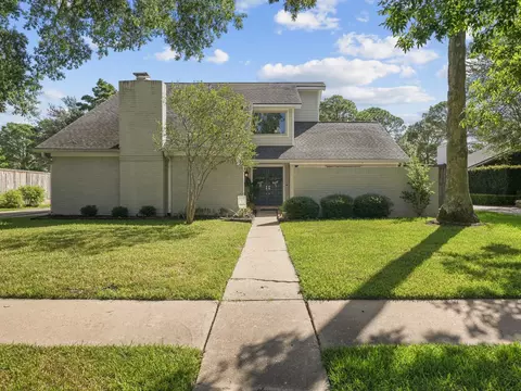 3510 Ledgestone Dr, Houston, TX 77059