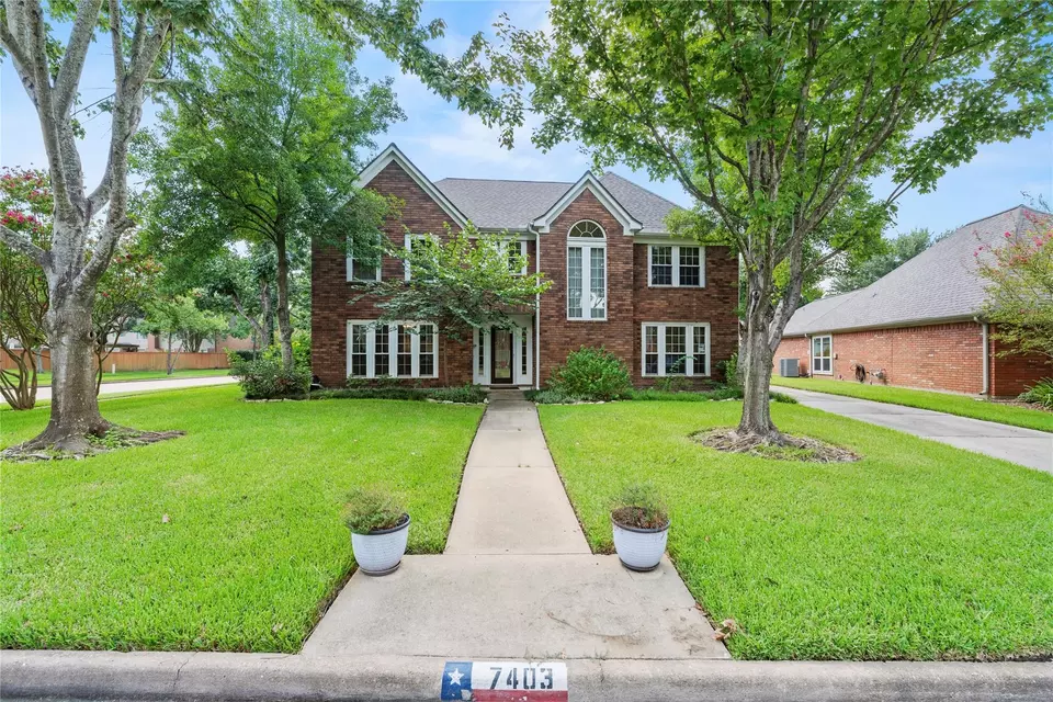 Exterior - 7403 Foxton Place Ct, Houston, TX 77095 photo 9 of 9