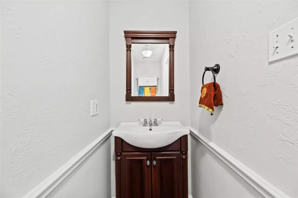 Bath - 7403 Foxton Place Ct, Houston, TX 77095 photo 1 of 5