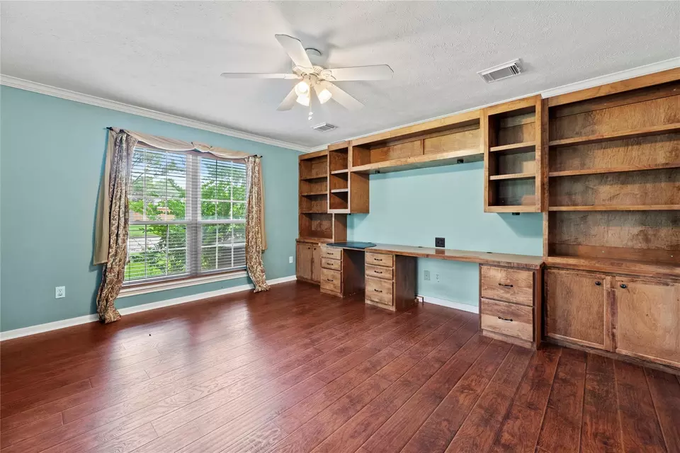 Living - 7403 Foxton Place Ct, Houston, TX 77095 photo 1 of 6