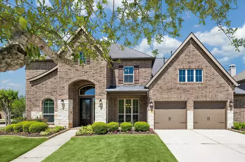 6703 Fairwood Creek Ln, Sugar Land, TX 77479