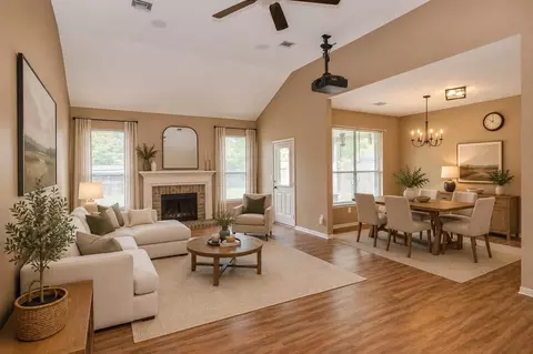 2922 Veva Dr, Pearland, TX 77584
