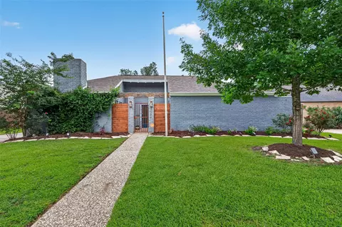 1022 Apache Falls Dr, Katy, TX 77450
