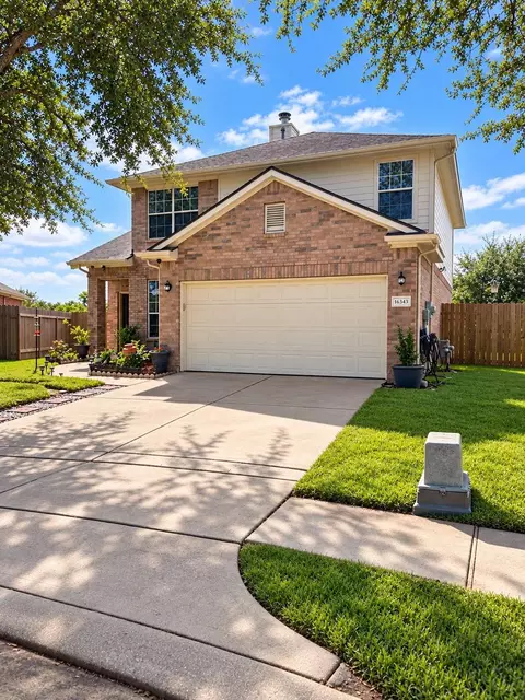 16343 Bettong Ct, Sugar Land, TX 77498