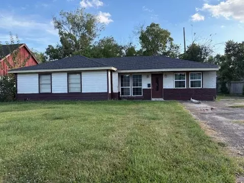5722 Glenhurst Dr, Houston, TX 77033