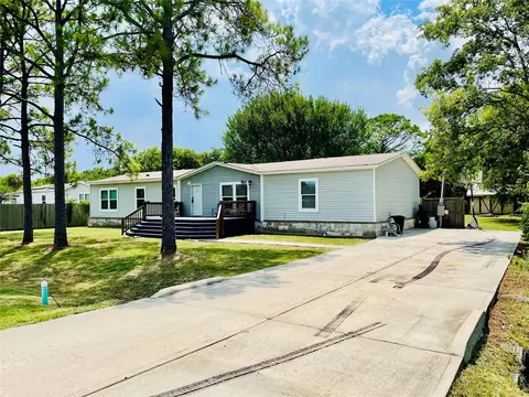 16919 Carlswood Dr, Baytown, TX 77523