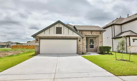 104 Lisa Marie Dr, Angleton, TX 77515