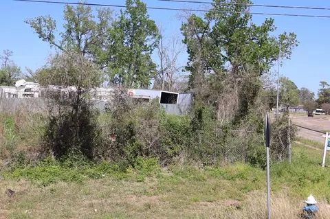 6817 Roanoke St, Houston, TX 77028