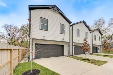 2015 B Brackenridge St, Houston, TX 77026