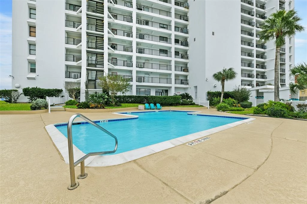 7310 Seawall Blvd Unit 208  