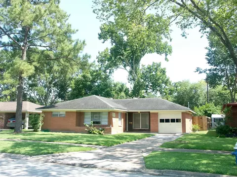 6131 Indigo St, Houston, TX 77074