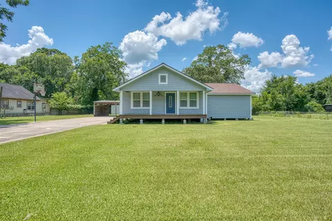 7804 Fm 834 E, Hull, TX 77564