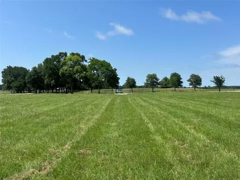 38645 Wiggins Rd, Hempstead, TX 77445 photo 2