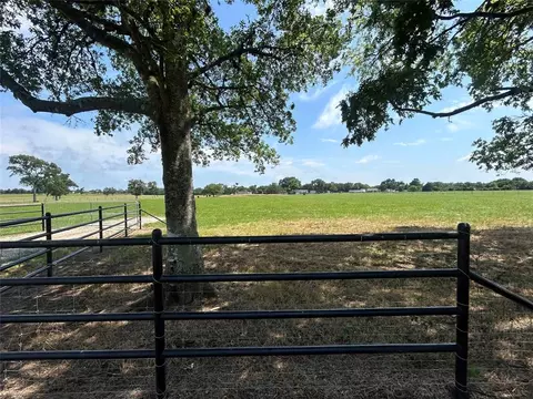 38645 Wiggins Rd, Hempstead, TX 77445 photo 11