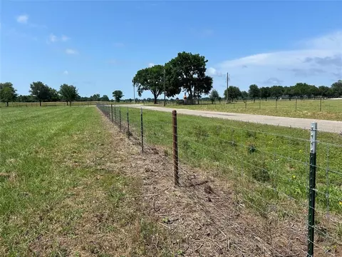 38645 Wiggins Rd, Hempstead, TX 77445 photo 13
