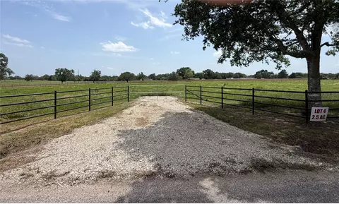 38645 Wiggins Rd, Hempstead, TX 77445 photo 17